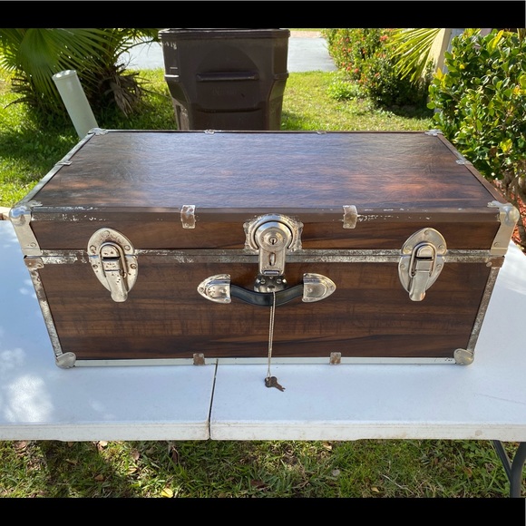 Other - “Final Price” Vintage Wood Chest with Key Lock